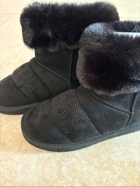 bebe Black Faux Fur Suede Winter Ankle Boots